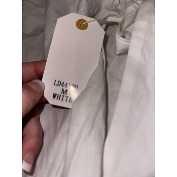 Women’s White Loveriche Dress Cut Out Back Medium Nwt - Picture 3 of 4